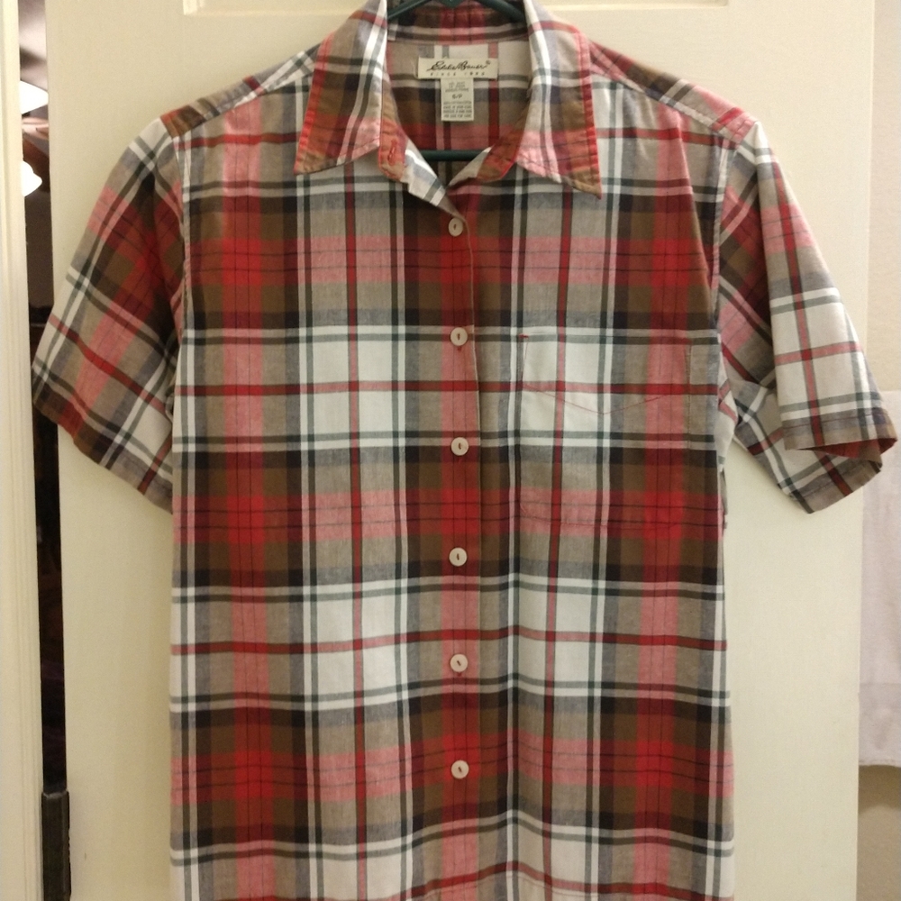 Short sleeve button down shirt